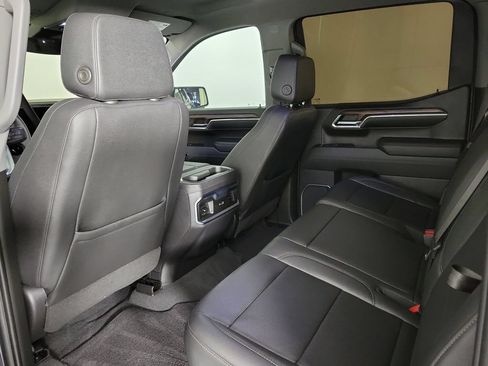 Used 2023 GMC Sierra 1500 SLT RWD image 10