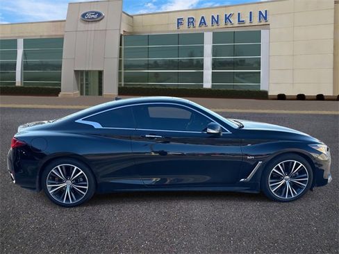Used 2019 INFINITI Q60 3.0t Luxe w/ Essential Package image 8