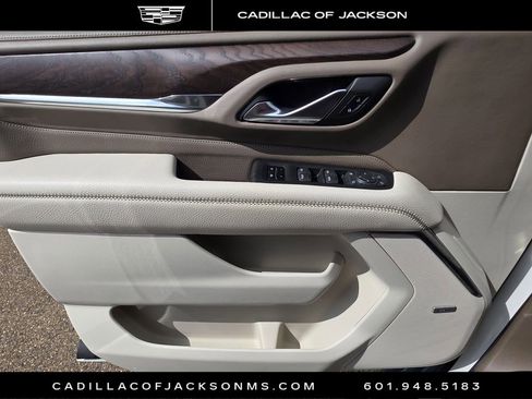 Used 2022 GMC Yukon XL Denali w/ Denali Ultimate Package AWD/4WD image 25