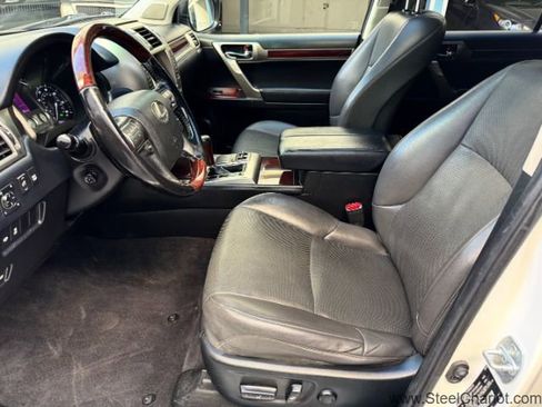 Used 2019 Lexus GX 460 Premium image 9