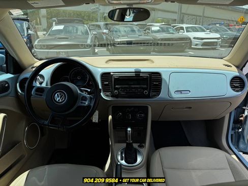 Used 2014 Volkswagen Beetle 1.8T FWD image 28