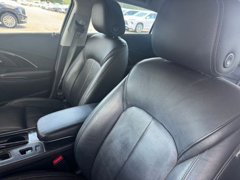 Certified 2015 Buick LaCrosse Leather FWD image 19