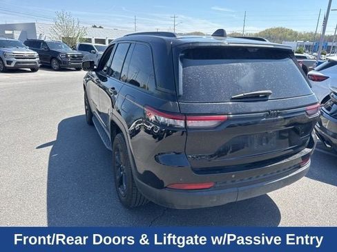 Used 2023 Jeep Grand Cherokee Limited w/ Luxury Tech Group II image 23