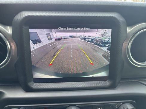 Used 2020 Jeep Wrangler Unlimited Sahara w/ Dual Top Group image 27