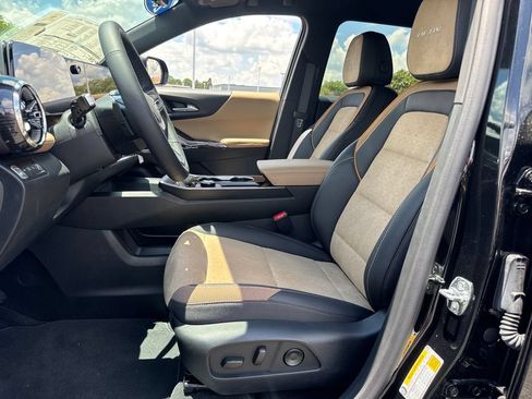 New 2026 Chevrolet Equinox ACTIV w/ Safety and Technology Package AWD/4WD image 15