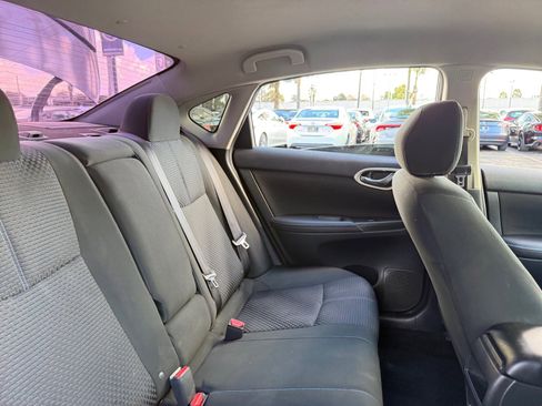 Used 2019 Nissan Sentra SR w/ Exterior Package image 18