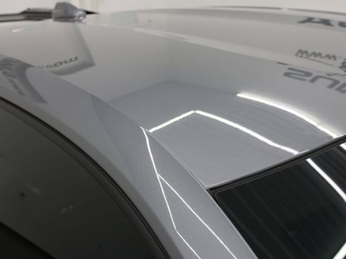 Used 2021 Chevrolet Camaro ZL1 RWD image 4