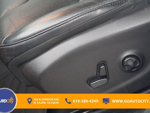 Used 2019 Jeep Cherokee Limited AWD/4WD image 17