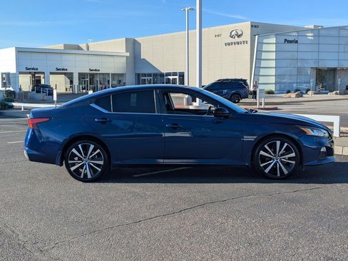 Certified 2022 Nissan Altima 2.5 SR image 8