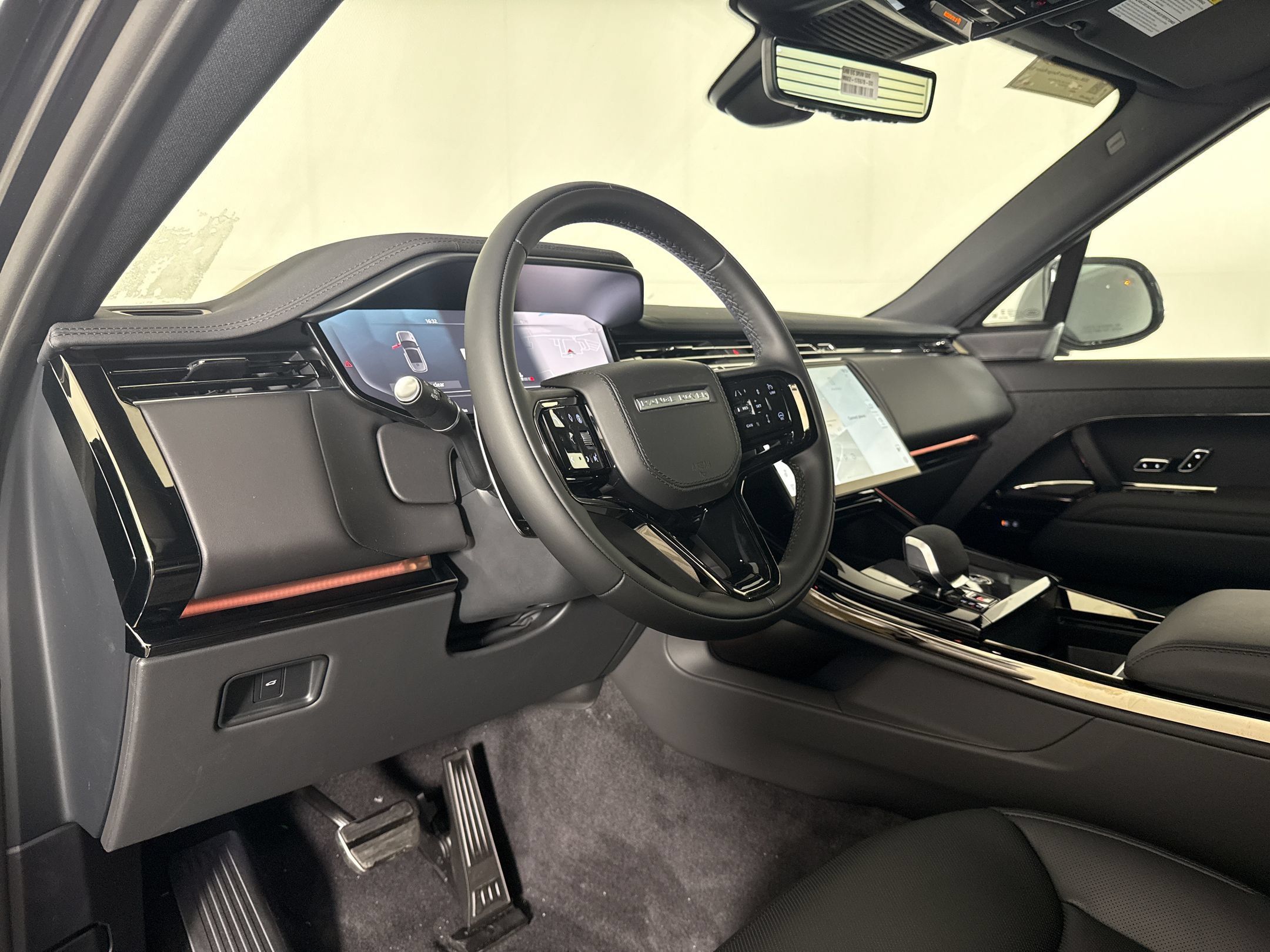 New 2026 Land Rover Range Rover Sport Dynamic SE AWD/4WD image 4