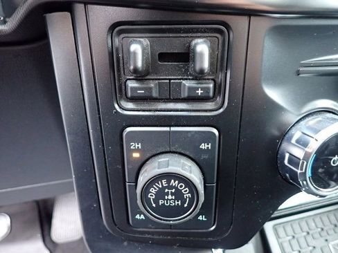 Certified 2024 Ford F150 Raptor image 25