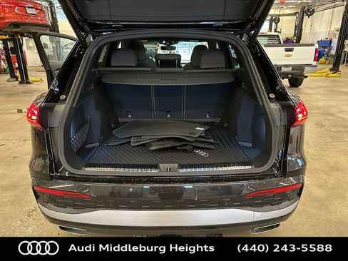 New 2025 Audi Q5 Premium Plus image 24