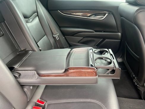 Used 2017 Cadillac XTS Luxury FWD image 21