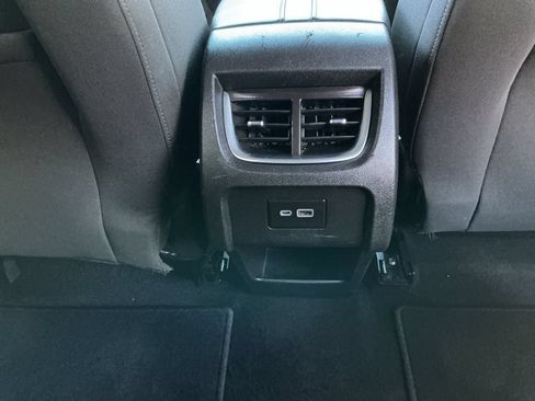 Used 2019 Chevrolet Blazer LT FWD image 26