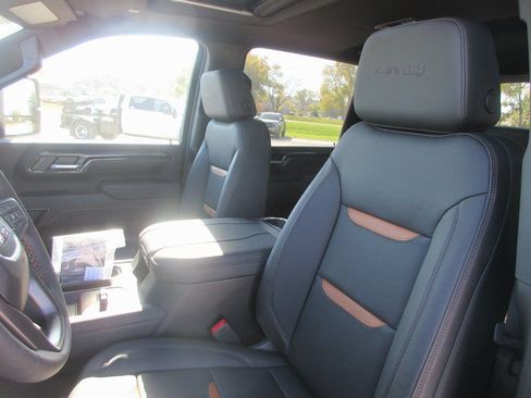 New 2026 GMC Sierra 3500 AT4 w/ AT4 Premium Plus Package AWD/4WD image 14