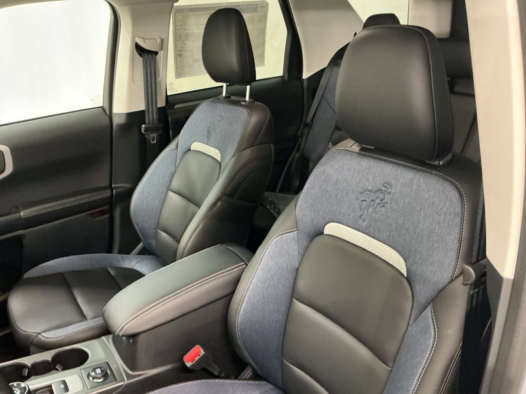 New 2026 Ford Bronco Sport Outer Banks w/ Outer Banks Tech Package+ AWD/4WD image 15