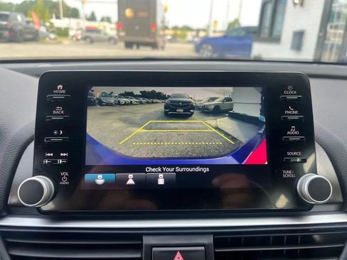 Used 2021 Honda Accord Sport image 40