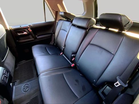 Used 2023 Toyota 4Runner TRD Off-Road Premium w/ Moonroof Package AWD/4WD image 21