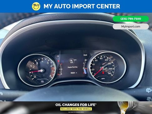 Used 2018 Jeep Compass Latitude w/ Popular Equipment Group AWD/4WD image 17