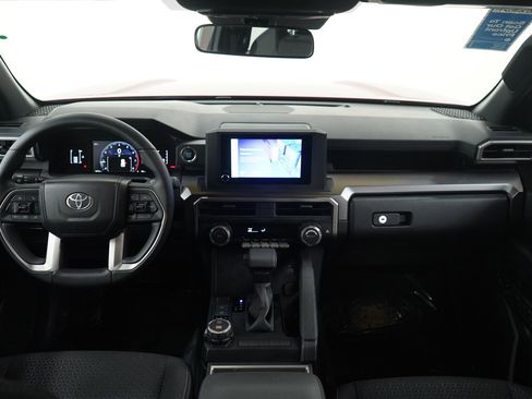 Used 2025 Toyota 4Runner SR5 image 12