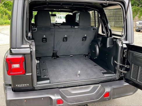 Used 2020 Jeep Wrangler Unlimited Sport AWD/4WD image 29