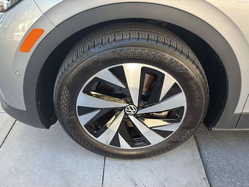 Certified 2023 Volkswagen ID.4 Pro RWD image 9