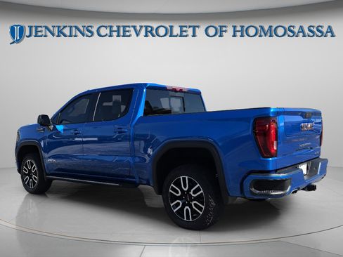 Certified 2023 GMC Sierra 1500 AT4 w/ AT4 Premium Package AWD/4WD image 8