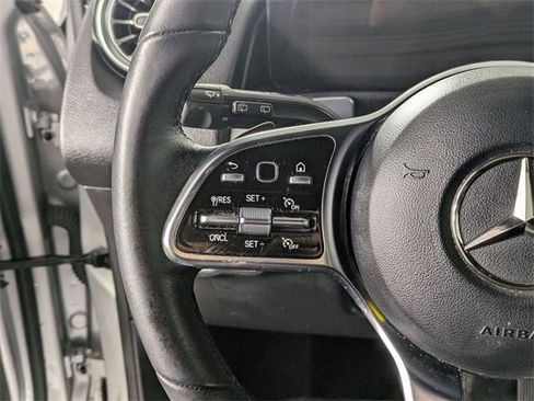 Used 2023 Mercedes-Benz EQB 300 4MATIC image 17