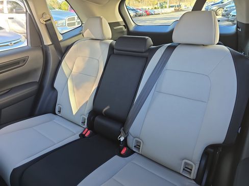 Used 2023 Honda CR-V LX image 14