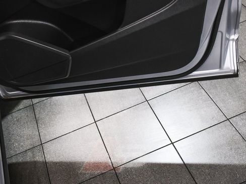 Used 2022 Audi SQ5 Premium Plus w/ Premium Plus Package image 17