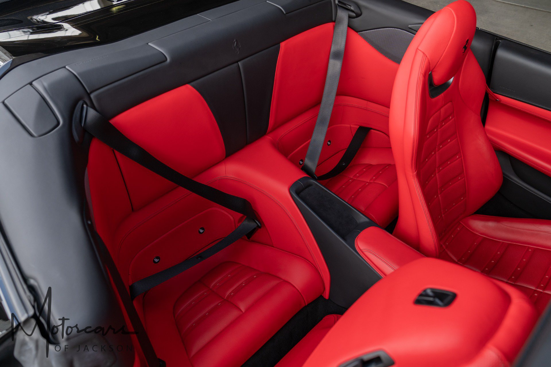 Used 2019 Ferrari Portofino RWD image 19