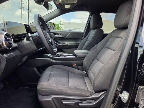 Used 2025 Chevrolet Equinox LT FWD image 26