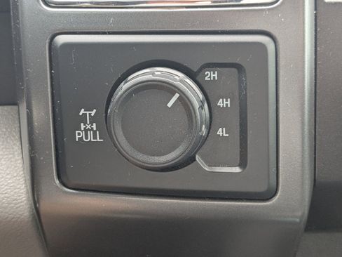 Used 2018 Ford F150 XLT w/ Equipment Group 302A Luxury AWD/4WD image 23