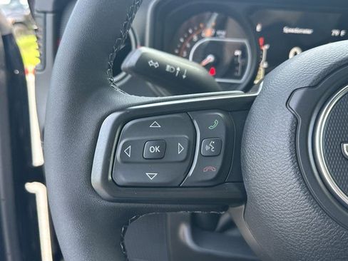 New 2026 Jeep Wrangler Unlimited Rubicon AWD/4WD image 23