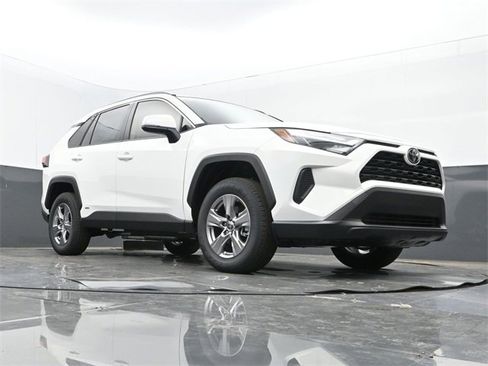 New 2025 Toyota RAV4 XLE w/ Convenience Package image 24