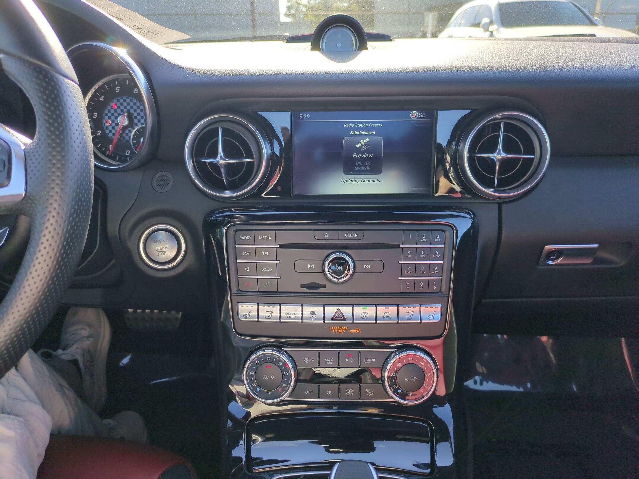 Used 2018 Mercedes-Benz SLC 300 image 22