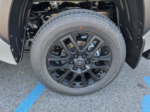 New 2026 Toyota Tundra SR5 image 31