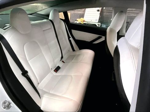 Used 2020 Tesla Model 3 Standard Range image 28