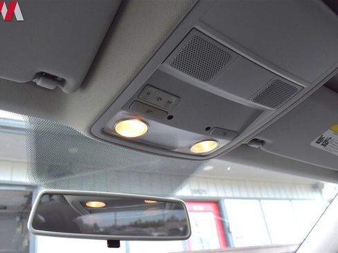 Used 2012 Volkswagen Jetta TDI w/ TDI Appearance Pkg image 14