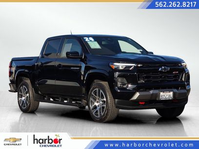 Used 2024 Chevrolet Colorado Z71 w/ Z71 Convenience Package 2