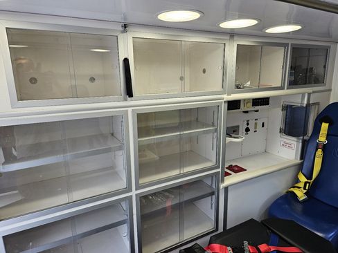 Used 2016 Ford F350 XLT image 25