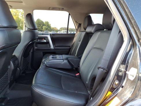 Used 2016 Toyota 4Runner Limited AWD/4WD image 22