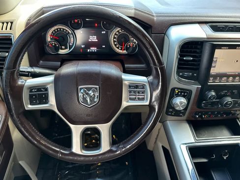 Used 2014 RAM 1500 Laramie w/ Convenience Group image 14