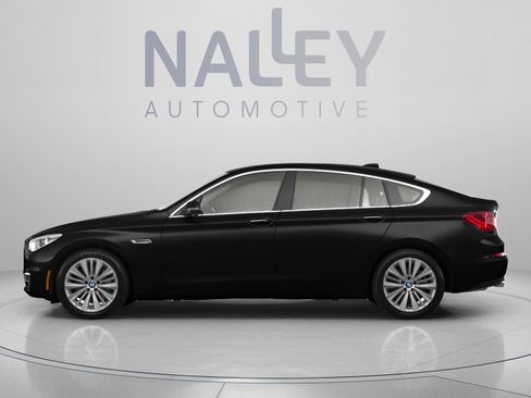 Used 2017 BMW 530i xDrive AWD/4WD image 3