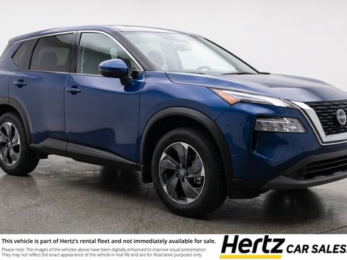 Used 2025 Nissan Rogue SV AWD/4WD image 1