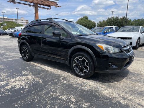 Used 2014 Subaru Crosstrek 2.0i Premium AWD/4WD image 2
