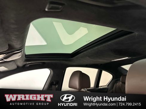 Used 2022 BMW 750i xDrive image 29