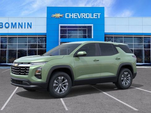 New 2026 Chevrolet Equinox LT AWD/4WD image 3