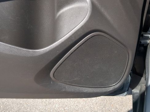 Used 2023 Buick Encore GX Select image 25