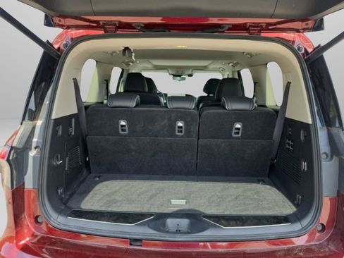 Used 2025 INFINITI QX80 Sensory AWD/4WD image 11